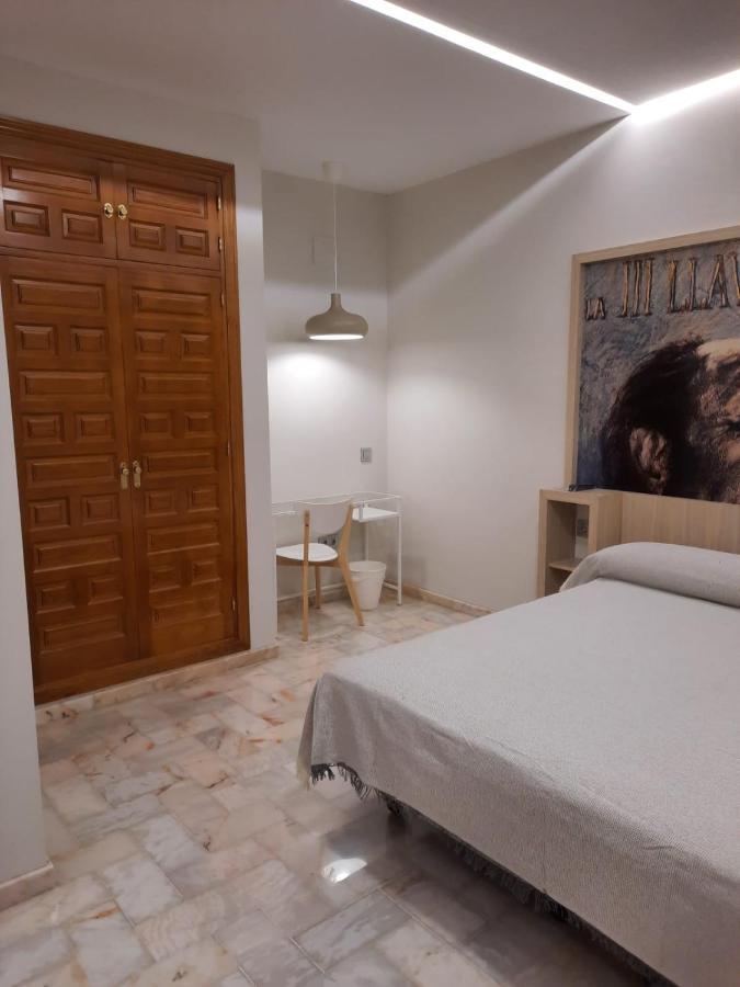 Hotel Mairena ไมเรนา เดล อัลกอร์ ภายนอก รูปภาพ